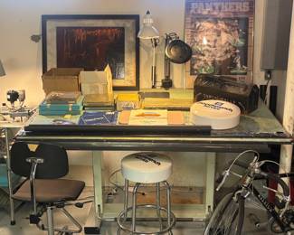 Very nice vintage adjustable drafting table