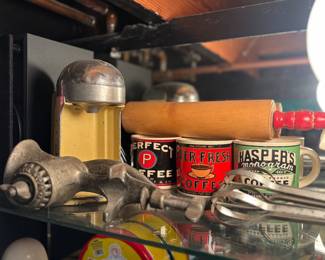 Vintage kitchen items