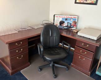 Desk and desk chair, battleship 
