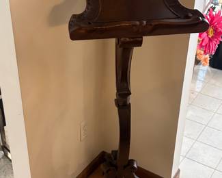 Elegant music stand
