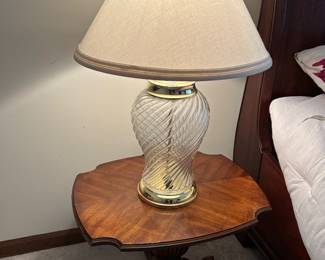 Matching accent table, lamps