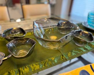 Vintage mid century bowl set