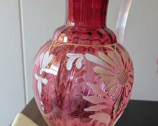 This and the following 14 pictures and all Fenton.