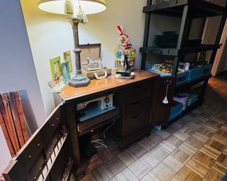 Bernina sewing machine and cabinet