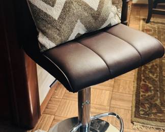 Barstool chrome base