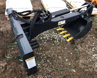 SKID STEER BACKHOE ATTACHMENT
