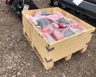 LARGE LOT OF CHAINS  BINDERS  CHAIN SLINGS