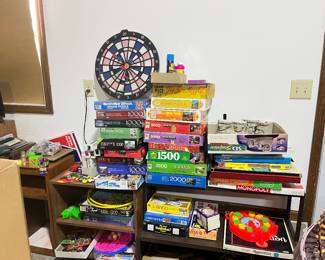 Vintage toys, games and puzzles