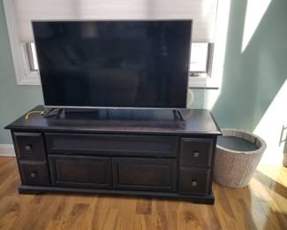 Entertainment console; flat screen TV