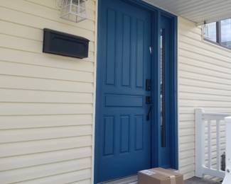 Entry door with electronic lock