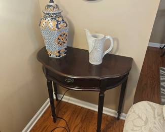 Half Table ,beautiful jar