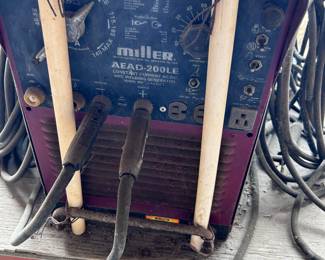 Miller AEAD 200LE constant current AC/DC welding generator $400
