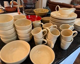 POTTERY BARN Dish Set - Fabulous & Pristine