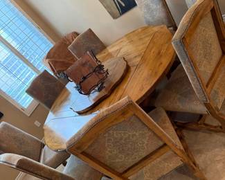 Stunning Custom Made Wood Table & Chairs with matching lazy susan 