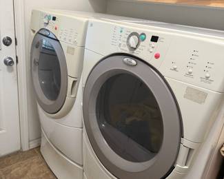 Fantastic front Loading washer and dryer