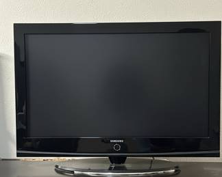 Samsung 40-inch LCD HDTV