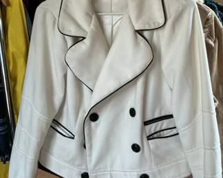 Vests, Jackets  Coats  Rack Not Included