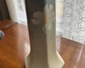 Weller pottery vase