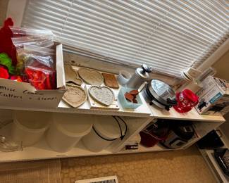 Cookie cutters, kitchen appliances