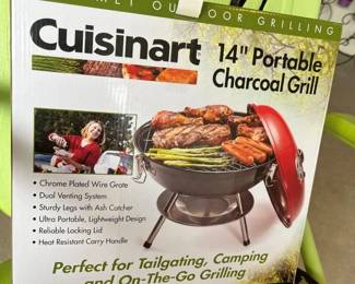 59 NIB Cuisinart Portable Grill