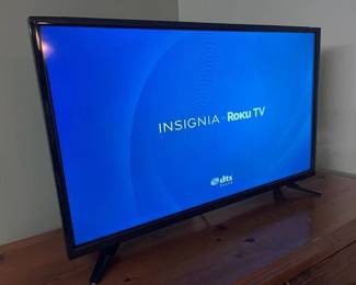 59 Insignia 32In. HD LED Smart Roku TV
