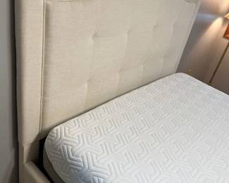 59 Queen Upholstered Bedframe Detail