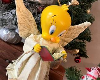 59 Tweety Angel Tree Topper