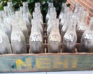 NEHI BOTTLES CRATE