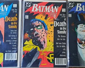 BATMAN COMICS