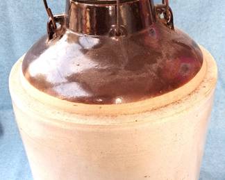 LARGE WESTERN STONEWARE CROCK JUG