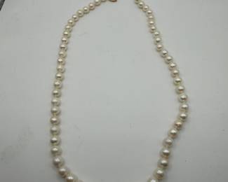 Pearl Necklace with 14k Clasp