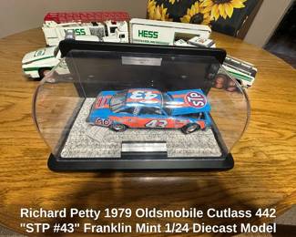 Richard Petty Oldsmobile Cutlass STP  Franklin Mint or Diecast Model