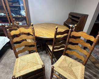 Ethan Allen Oak Round Dining Table with Four LadderBack Chairs