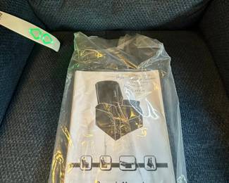 Pride Mobility LC Oasis Power Lift Recliner second image