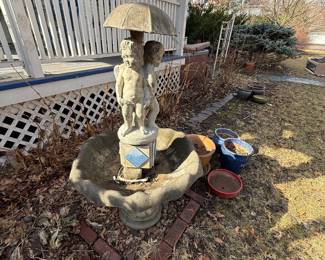 Single Tier Large Girl and Boy Under Umbrella Fountain