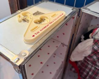 American Girl Pleasant Company Molly's White Metal Trunk