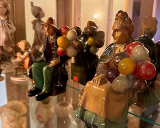 Royal Doulton Figurine: The Old Balloon Seller (HN 1315)