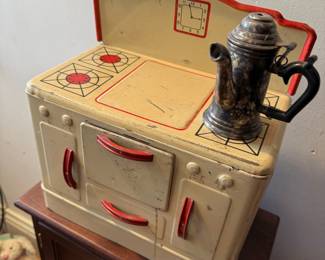 Vintage Marx "Little Lady" Tin Toy Stove
