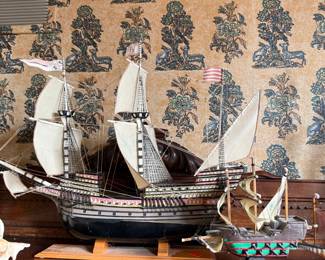 Model Tall Ship - HMS Victory Replica
