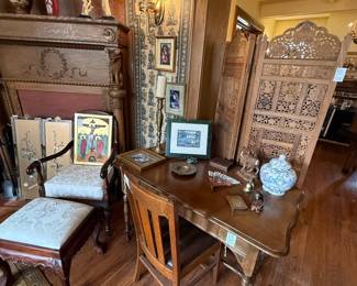 Antique Oak Arts and Crafts Desk and Chair Set