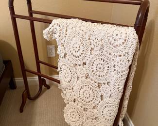 Wood Quilt Rack