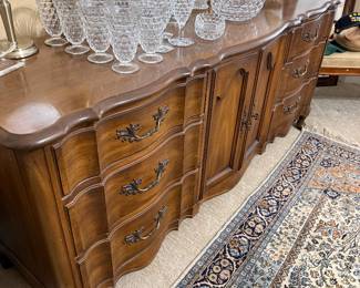 Vintage French Provincial Dresser