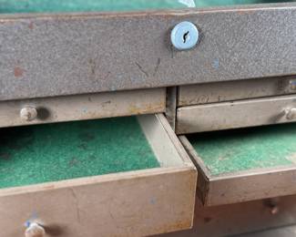 This lot features a vintage Dunlap machinist chest that measures, 13” H x 20” W x 9.25” D.