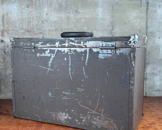 This lot features a vintage Dunlap machinist chest that measures, 13” H x 20” W x 9.25” D.