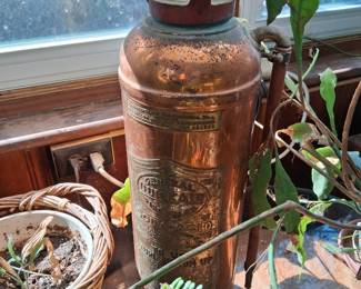 Antique Fire Extinguisher Lamp (2)