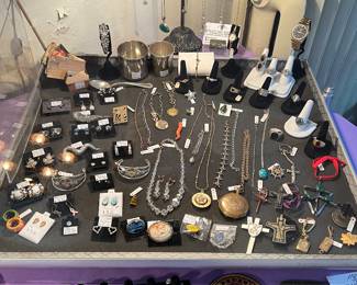 Showcase Jewelry 