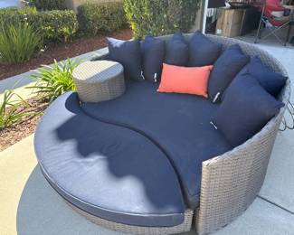 Patio lounger