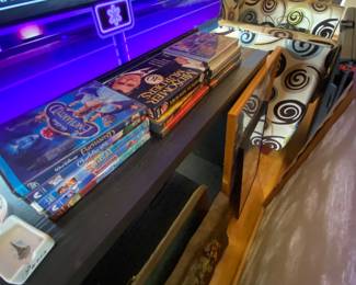 Movies (DVD & Blu-ray)