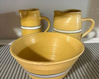 Yellow ware pottery - Watt pottery