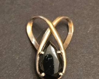 14k Gold PearCut Black Onyx Pendant with Integrated Bail